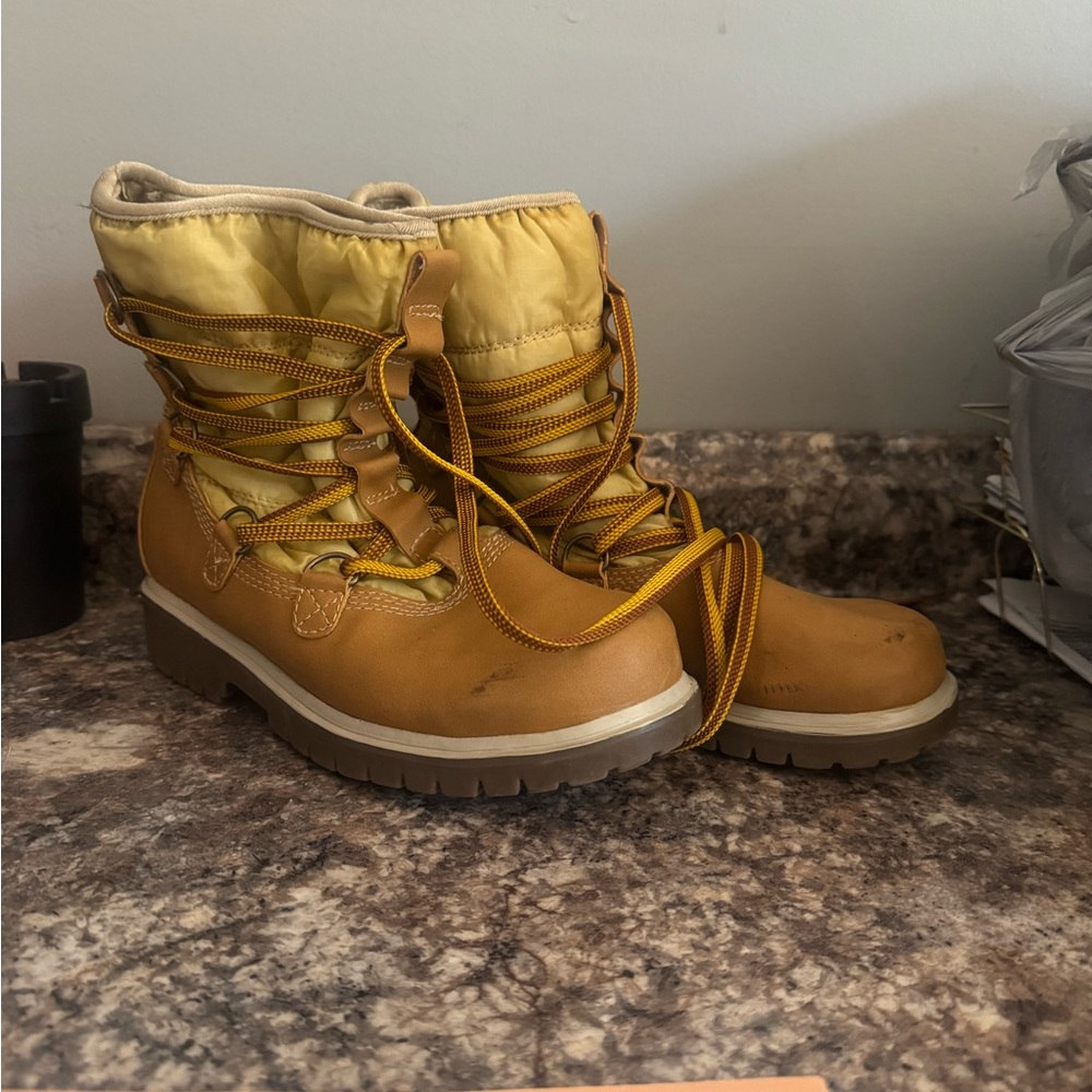 Women’s 6.5 boot